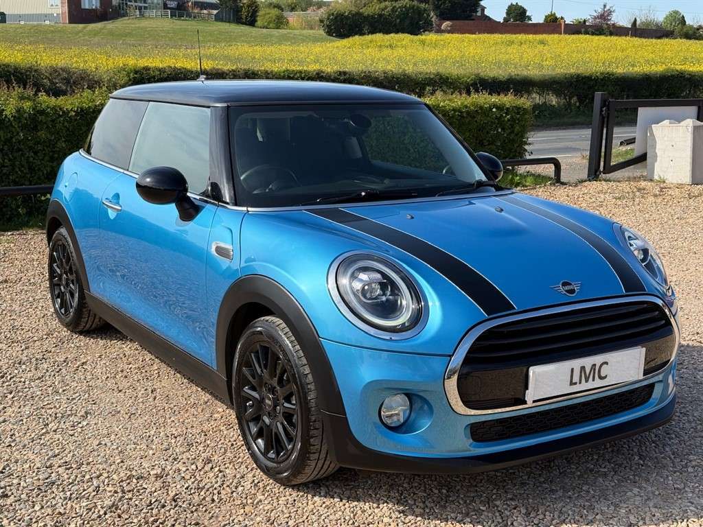 A 2018 MINI HATCH 1.5 Cooper Hatchback 3dr Petrol Manual Euro 6 (s/s A 2018 MINI HATCH 1.5 Cooper Hatchback 3dr Petrol Manual Euro 6 (s/s