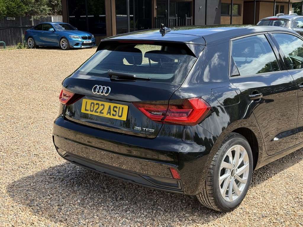2022 AUDI A1 2022 AUDI A1