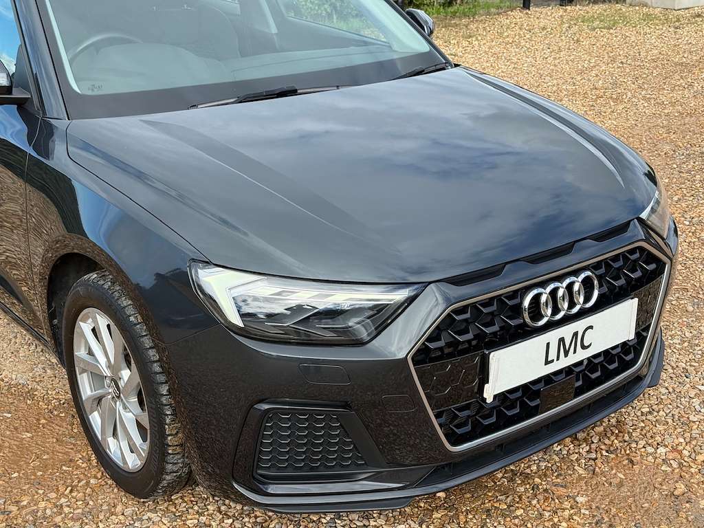 A 2019 AUDI A1 1.0 TFSI 30 Sport Sportback 5dr Petrol S Tronic Eu A 2019 AUDI A1 1.0 TFSI 30 Sport Sportback 5dr Petrol S Tronic Eu