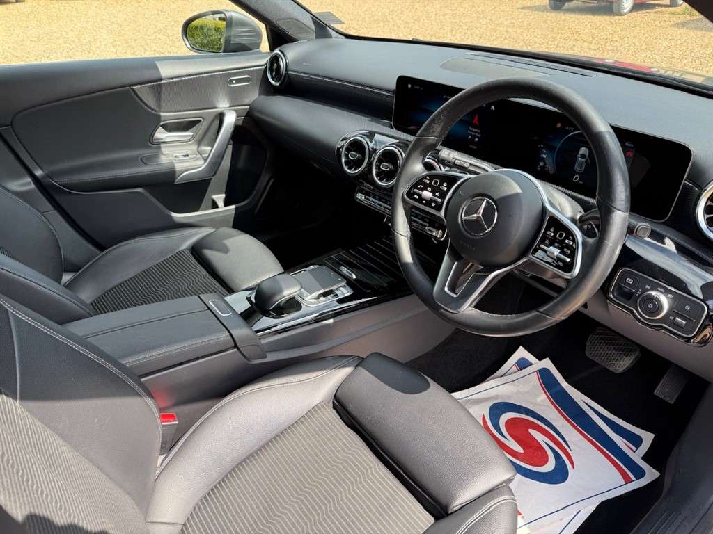 2018 MERCEDES A200 2018 MERCEDES A200