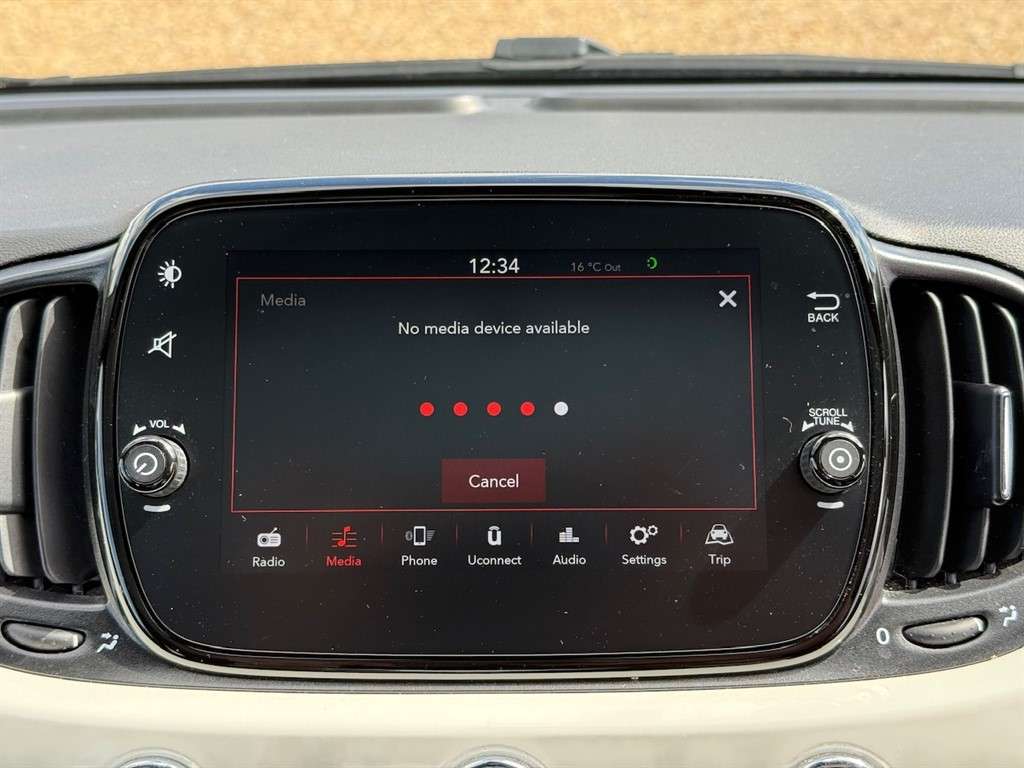 2021 FIAT 500 2021 FIAT 500