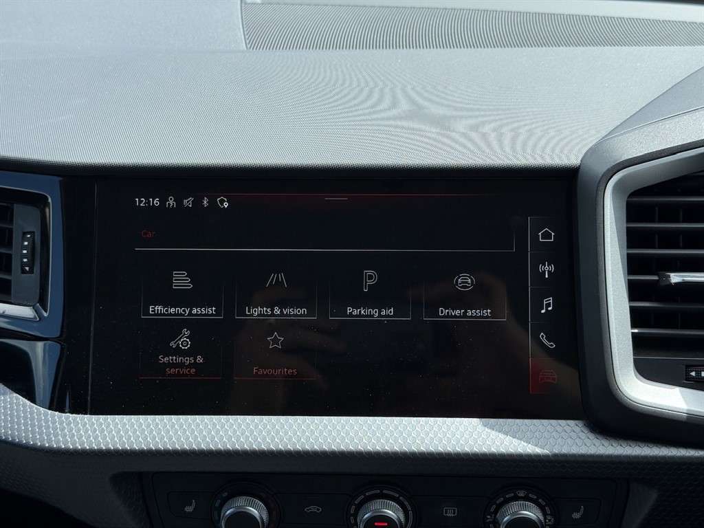 2022 AUDI A1 2022 AUDI A1