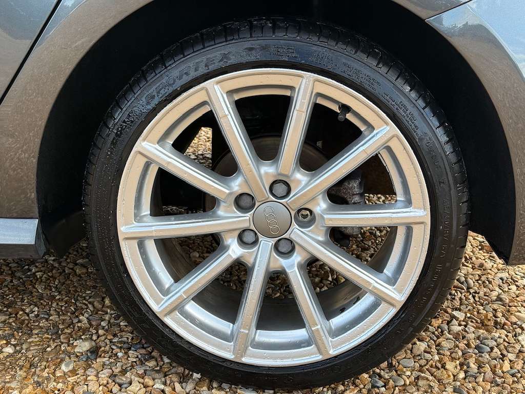 2016 AUDI A1 2016 AUDI A1