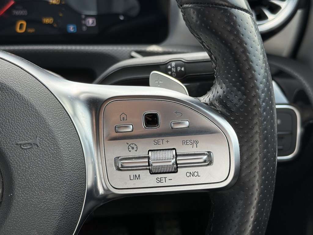 2022 MERCEDES A180 2022 MERCEDES A180
