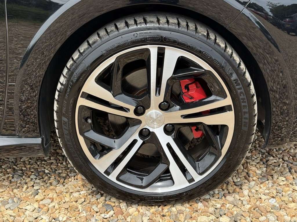 2018 PEUGEOT 208 2018 PEUGEOT 208