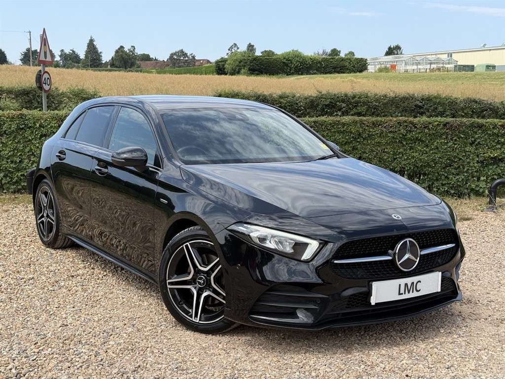 A 2022 MERCEDES A180 1.3 AMG Line Edition (Executive) Hatchback 5dr Pet A 2022 MERCEDES A180 1.3 AMG Line Edition (Executive) Hatchback 5dr Pet
