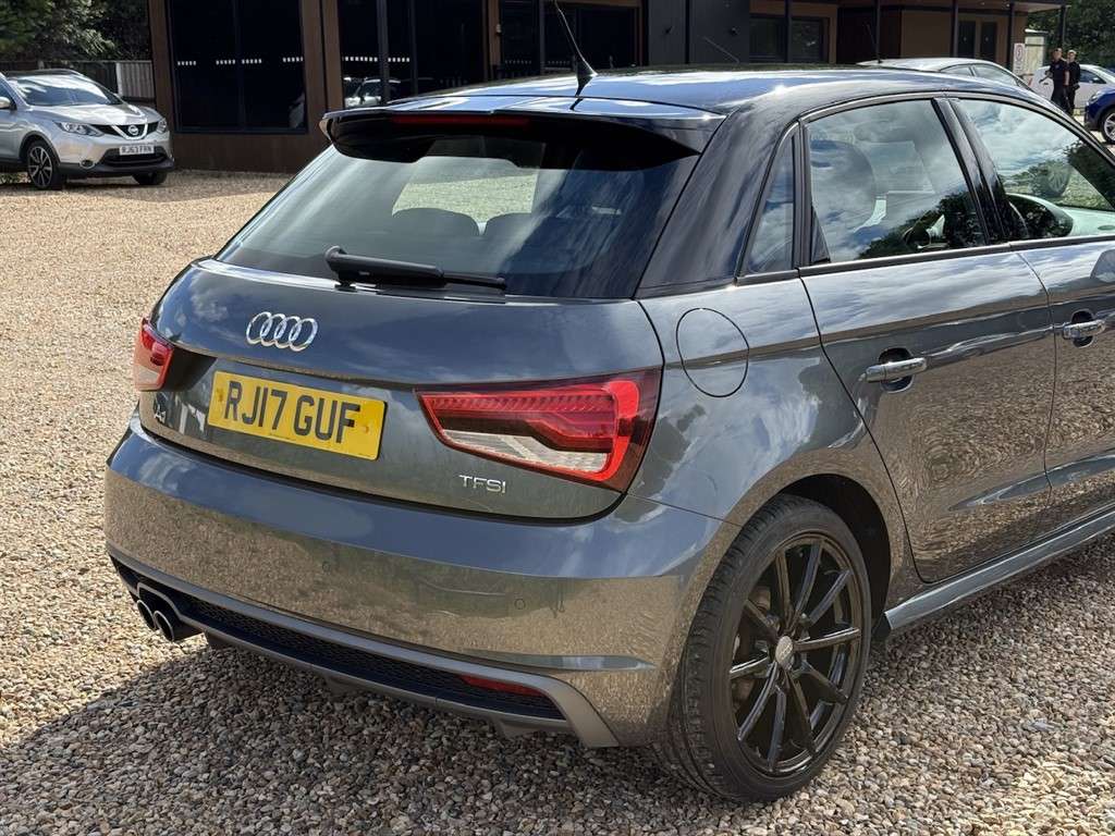 2017 AUDI A1 2017 AUDI A1