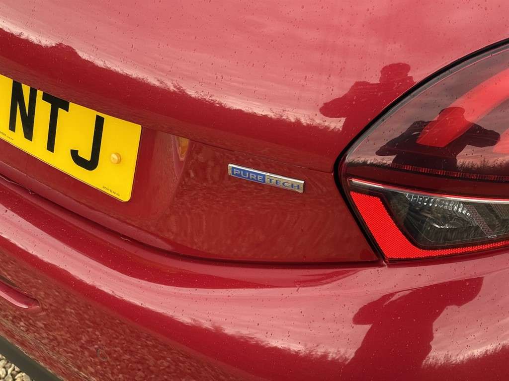 2016 PEUGEOT 208 2016 PEUGEOT 208