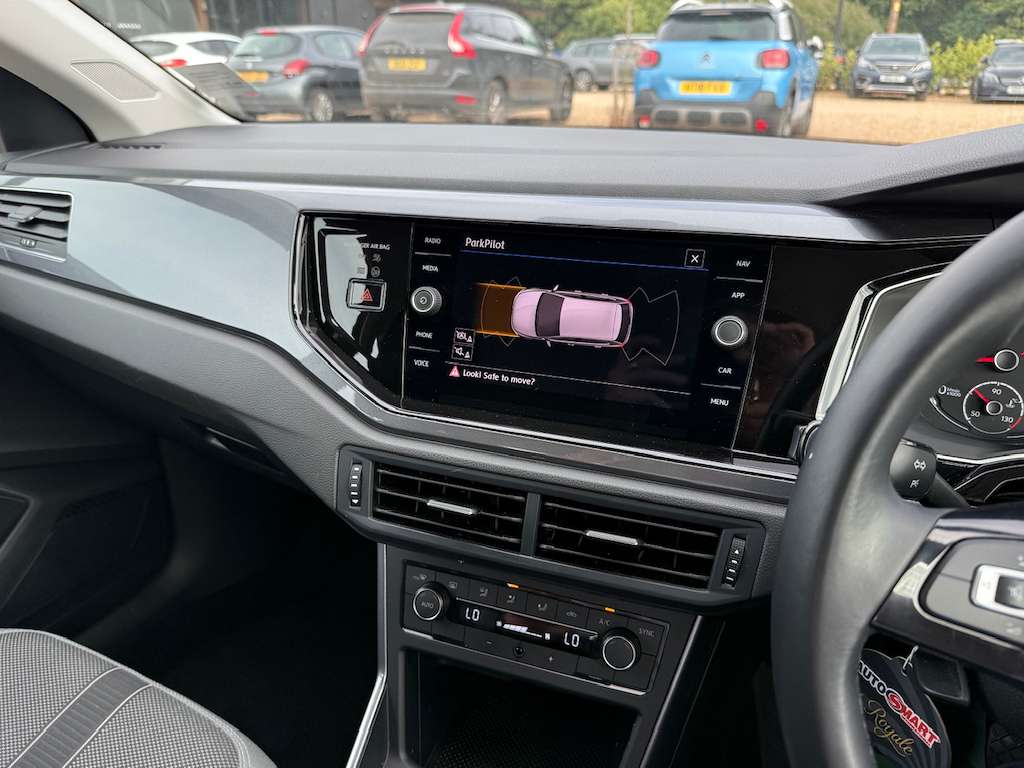 2019 VOLKSWAGEN POLO 2019 VOLKSWAGEN POLO