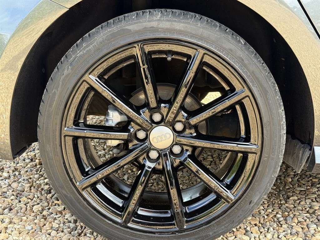 2017 AUDI A1 2017 AUDI A1