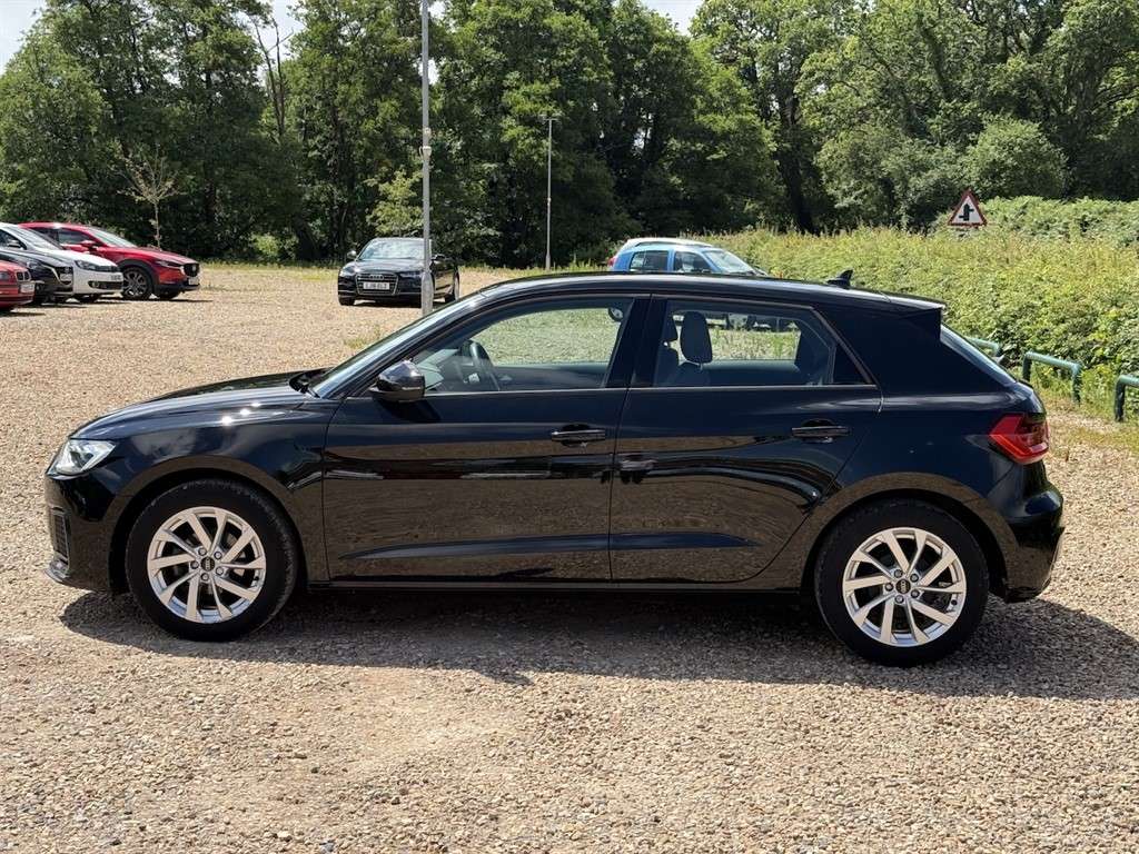 2022 AUDI A1 2022 AUDI A1