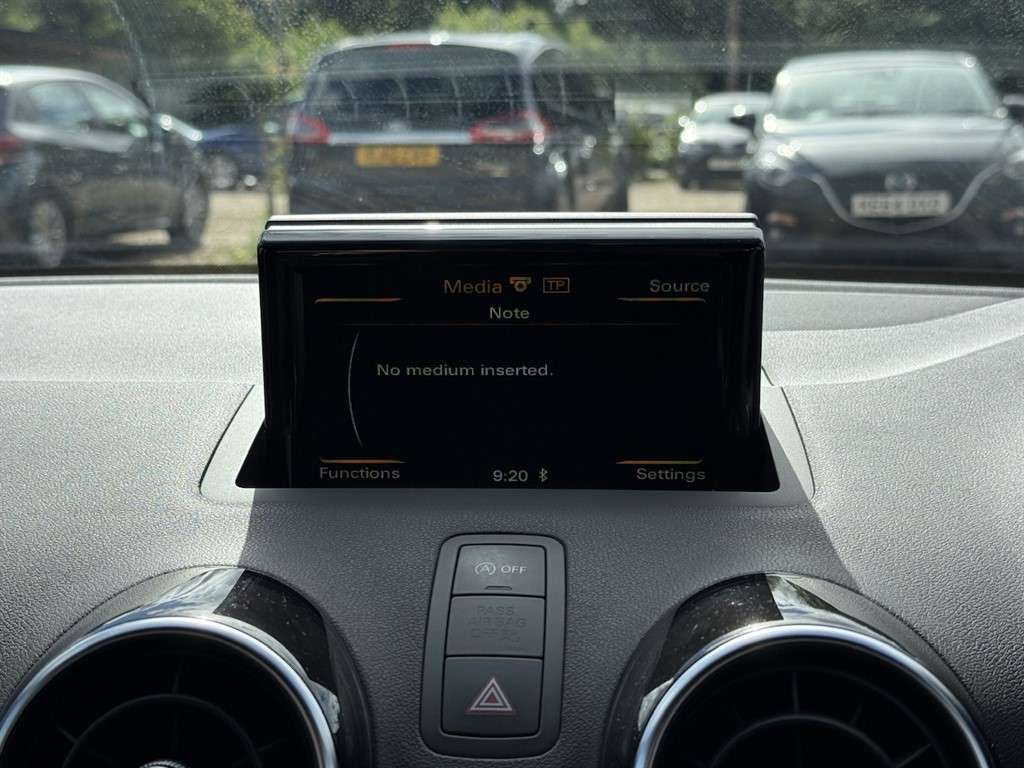 2017 AUDI A1 2017 AUDI A1