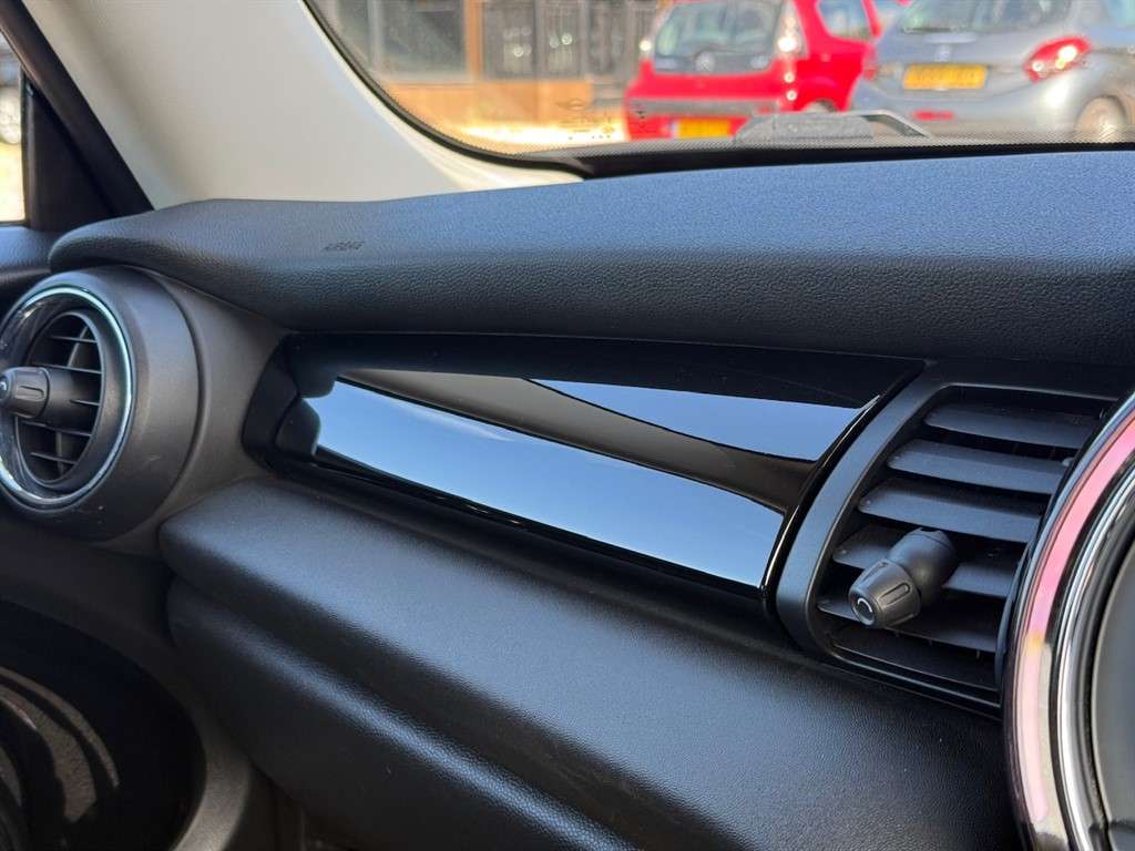 2018 MINI HATCH 2018 MINI HATCH