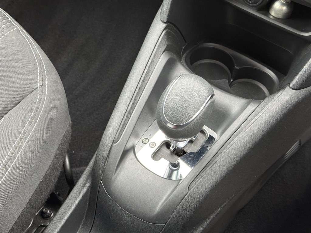 2016 PEUGEOT 208 2016 PEUGEOT 208