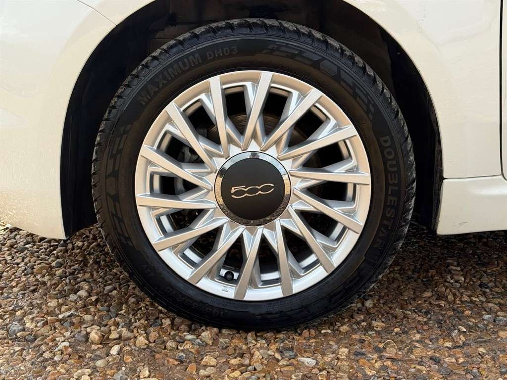 2021 FIAT 500 2021 FIAT 500