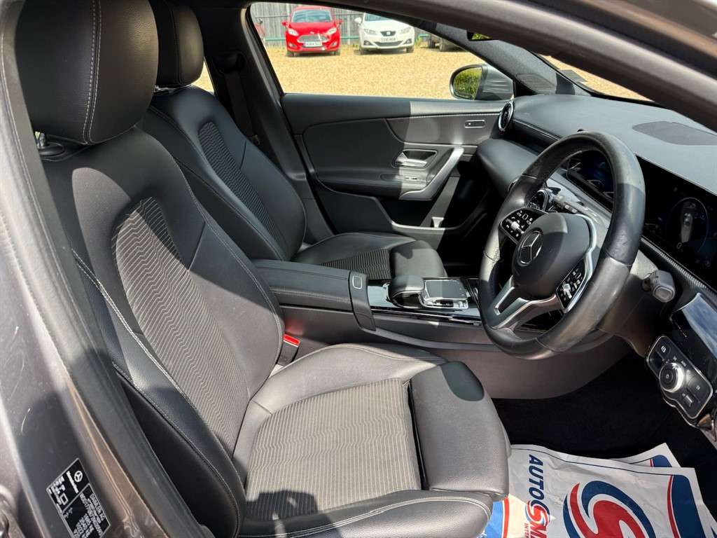 2018 MERCEDES A200 2018 MERCEDES A200