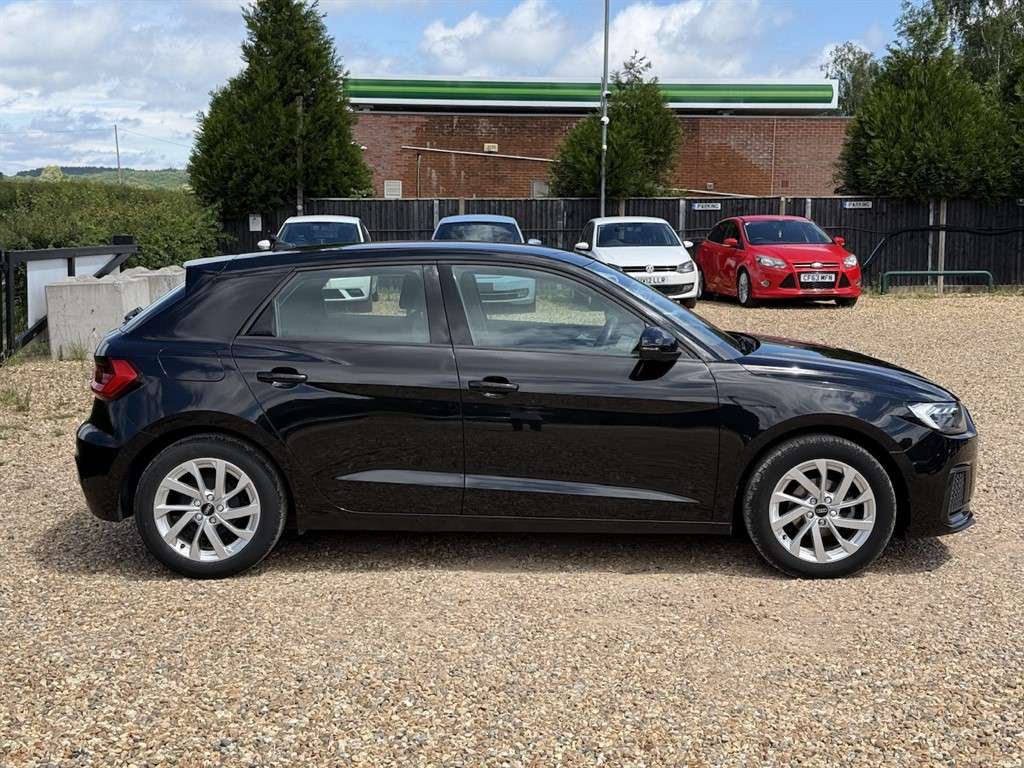 2022 AUDI A1 2022 AUDI A1