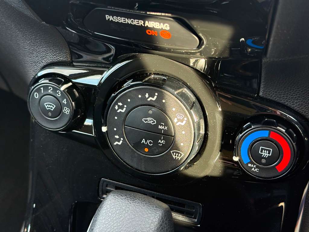 2016 FORD FIESTA 2016 FORD FIESTA