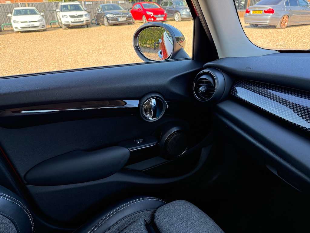 2018 MINI HATCH 2018 MINI HATCH