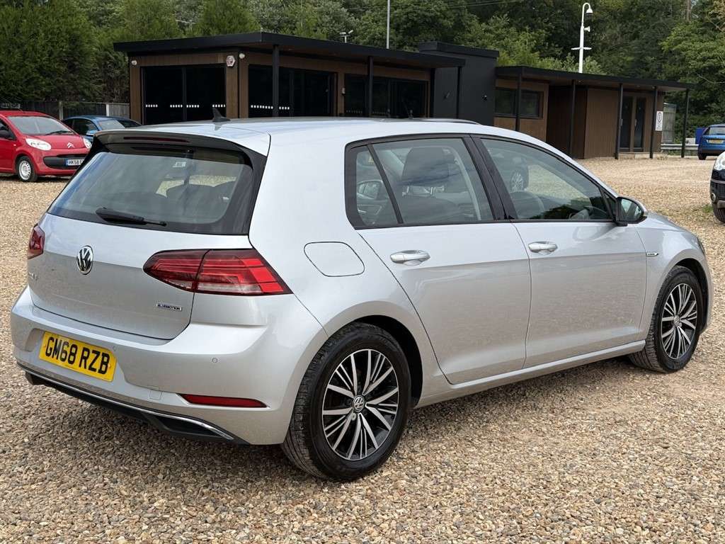 2019 VOLKSWAGEN GOLF 2019 VOLKSWAGEN GOLF
