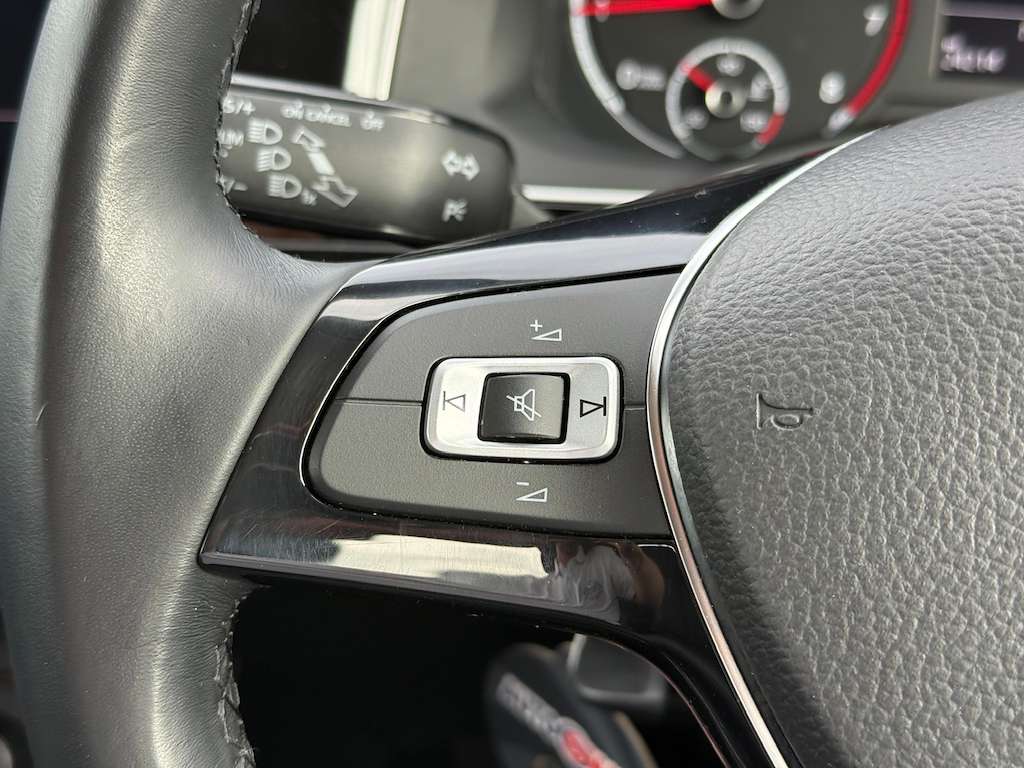 2019 VOLKSWAGEN POLO 2019 VOLKSWAGEN POLO