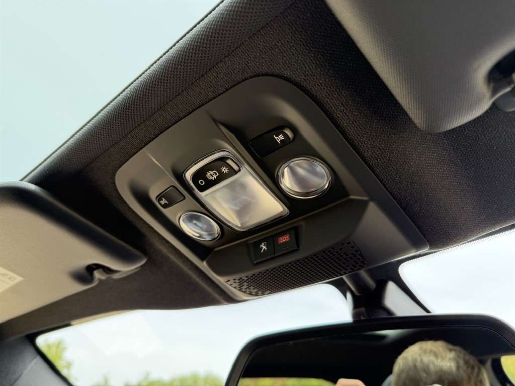 2018 PEUGEOT 208 2018 PEUGEOT 208