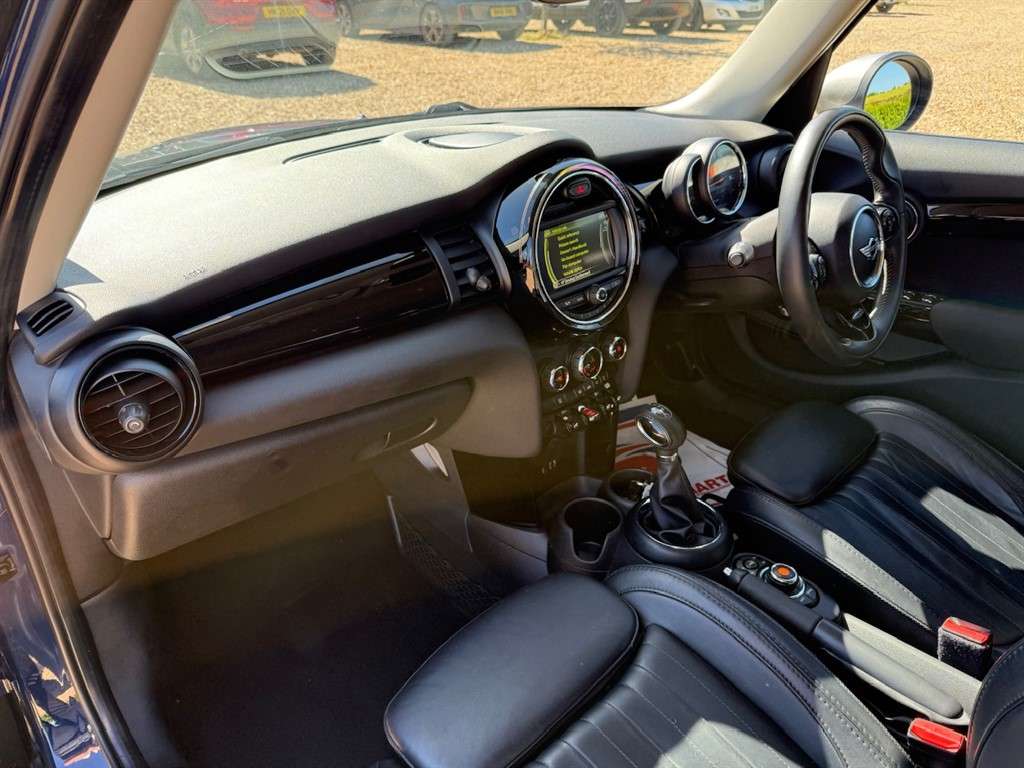 2018 MINI HATCH 2018 MINI HATCH