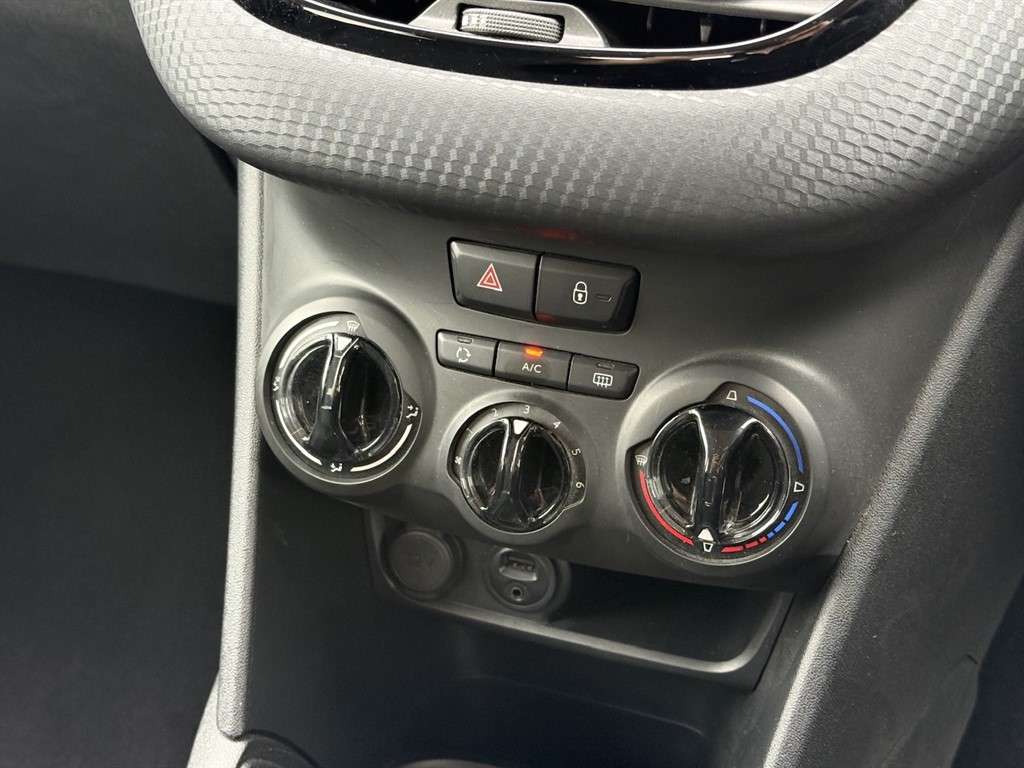 2016 PEUGEOT 208 2016 PEUGEOT 208