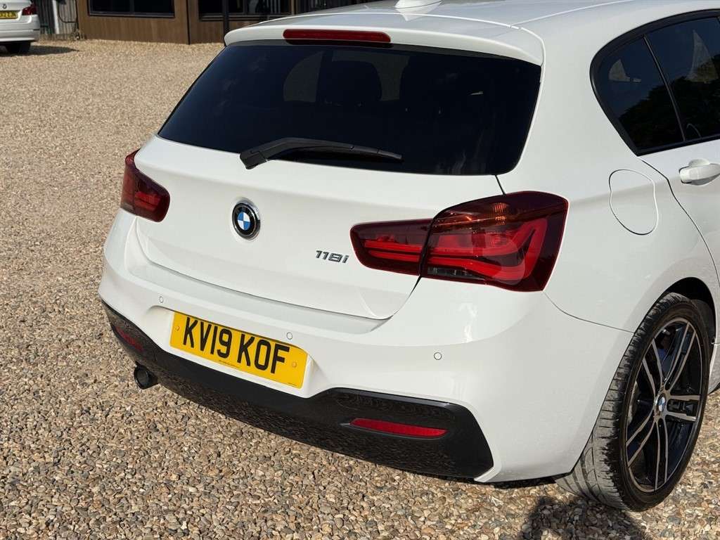 2019 BMW 1 SERIES 2019 BMW 1 SERIES