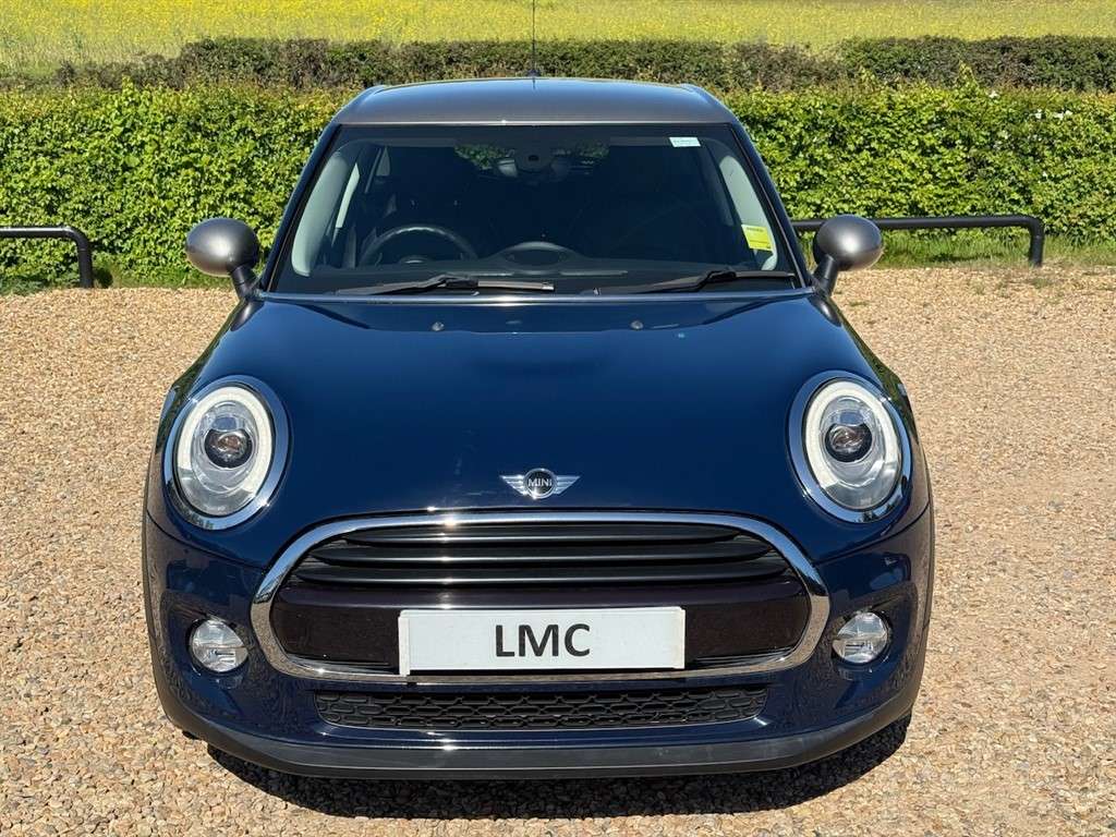 A 2018 MINI HATCH 1.5 Cooper Seven Hatchback 5dr Petrol Auto Euro 6 A 2018 MINI HATCH 1.5 Cooper Seven Hatchback 5dr Petrol Auto Euro 6