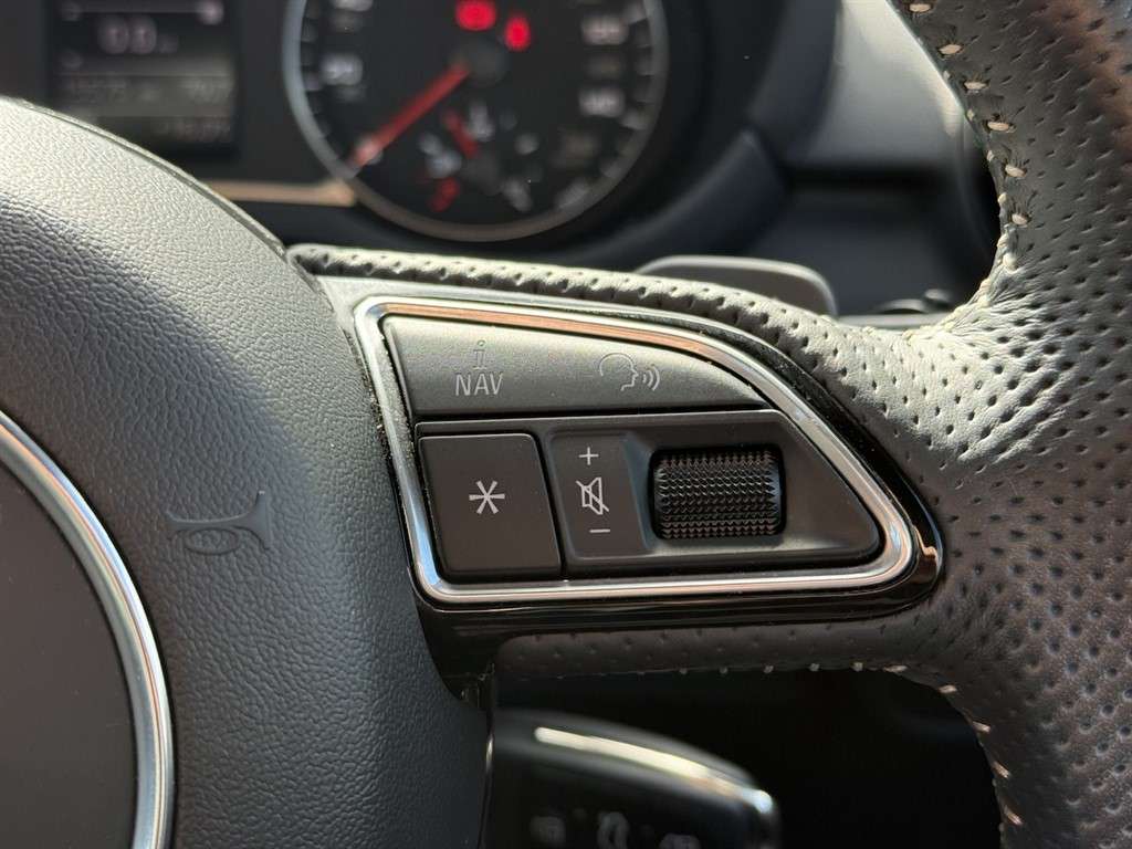 2017 AUDI A1 2017 AUDI A1