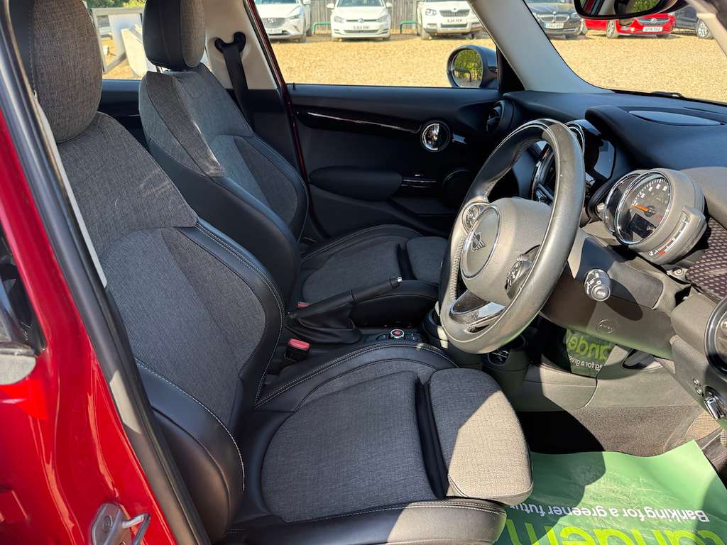 2018 MINI HATCH 2018 MINI HATCH