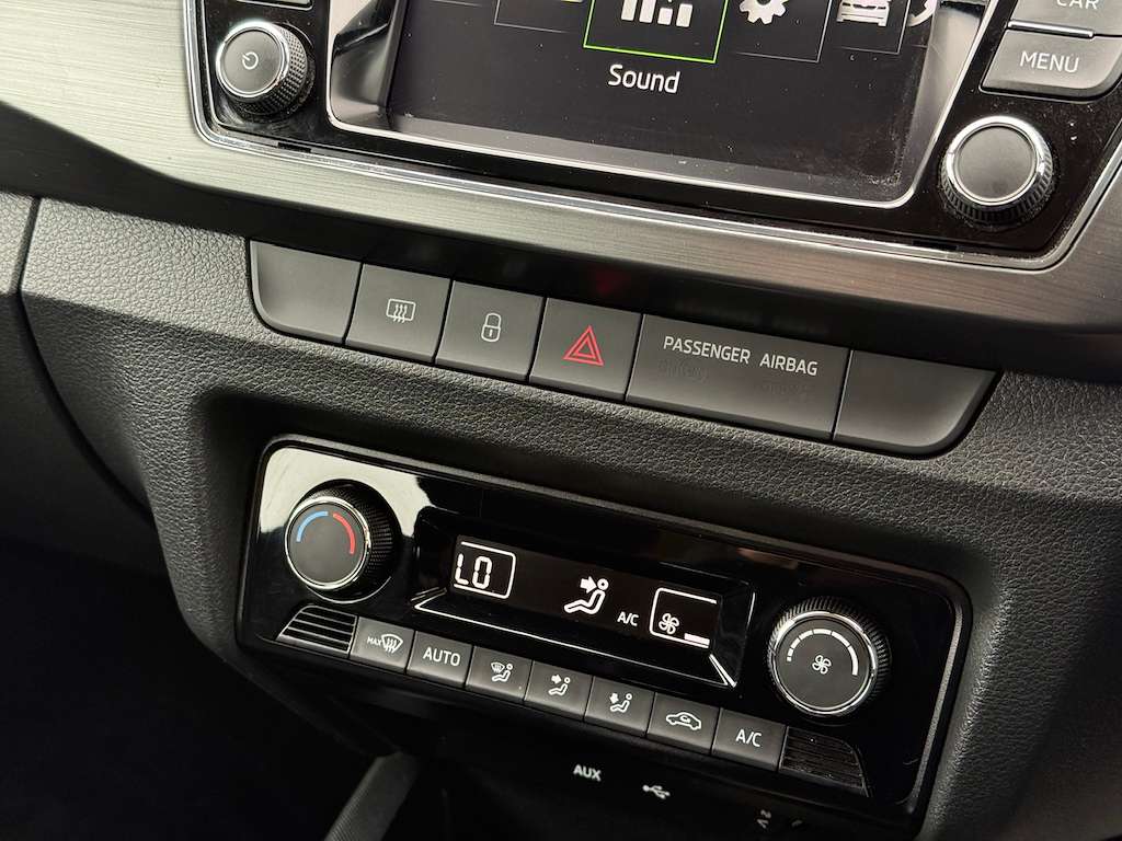 2015 SKODA FABIA 2015 SKODA FABIA