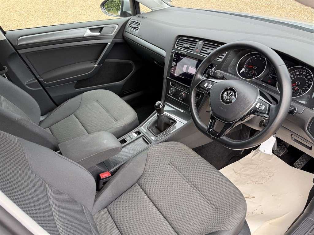 2019 VOLKSWAGEN GOLF 2019 VOLKSWAGEN GOLF