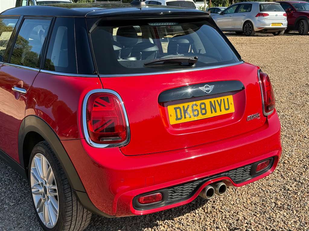 2018 MINI HATCH 2018 MINI HATCH