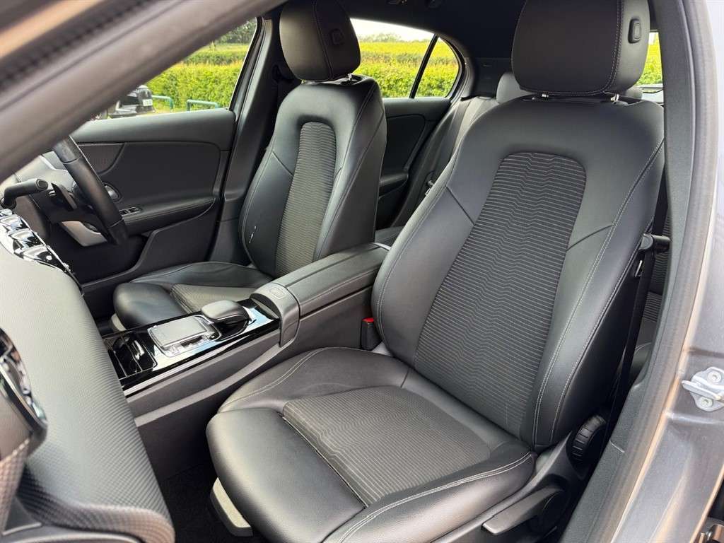 2018 MERCEDES A200 2018 MERCEDES A200