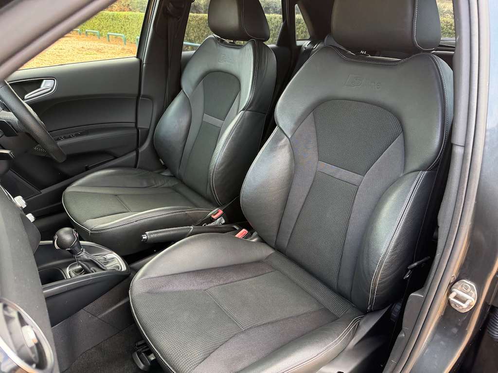 2016 AUDI A1 2016 AUDI A1