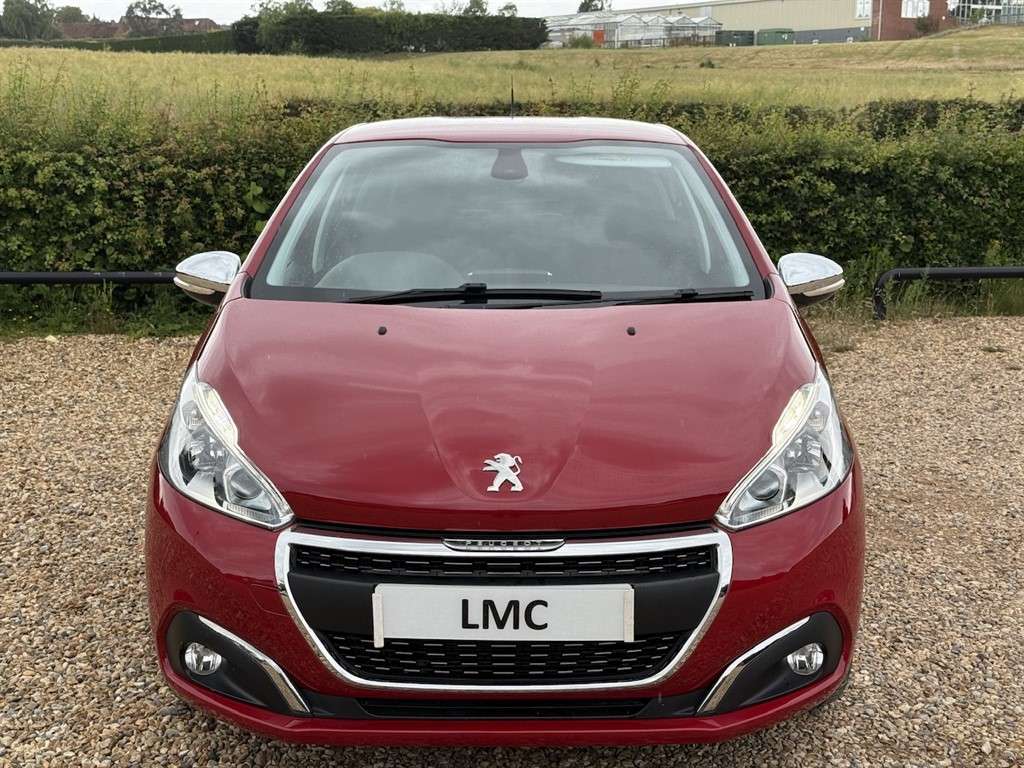 A 2016 PEUGEOT 208 1.2 PureTech Allure Hatchback 5dr Petrol EAT Euro A 2016 PEUGEOT 208 1.2 PureTech Allure Hatchback 5dr Petrol EAT Euro