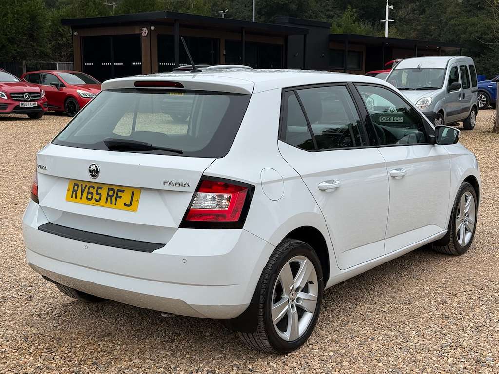2015 SKODA FABIA 2015 SKODA FABIA