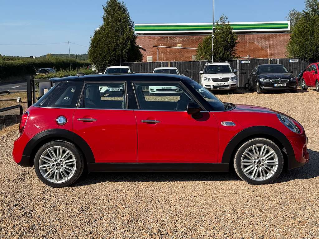 2018 MINI HATCH 2018 MINI HATCH