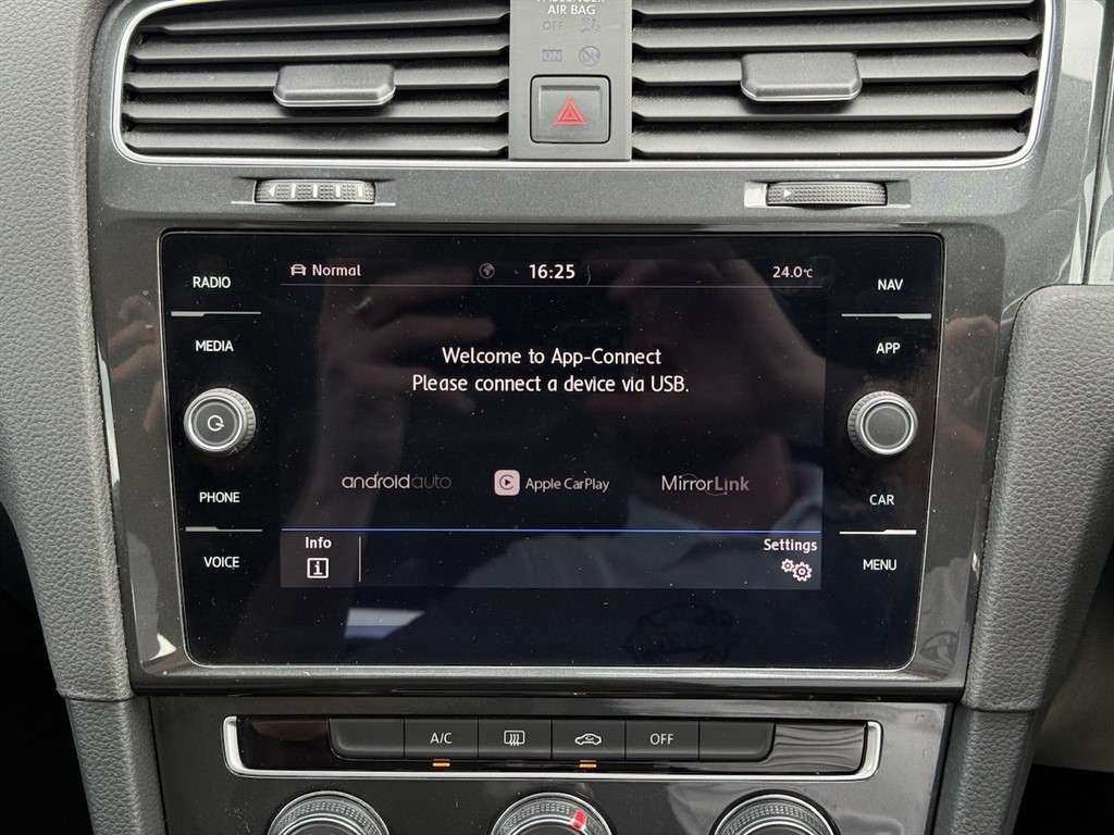 2019 VOLKSWAGEN GOLF 2019 VOLKSWAGEN GOLF