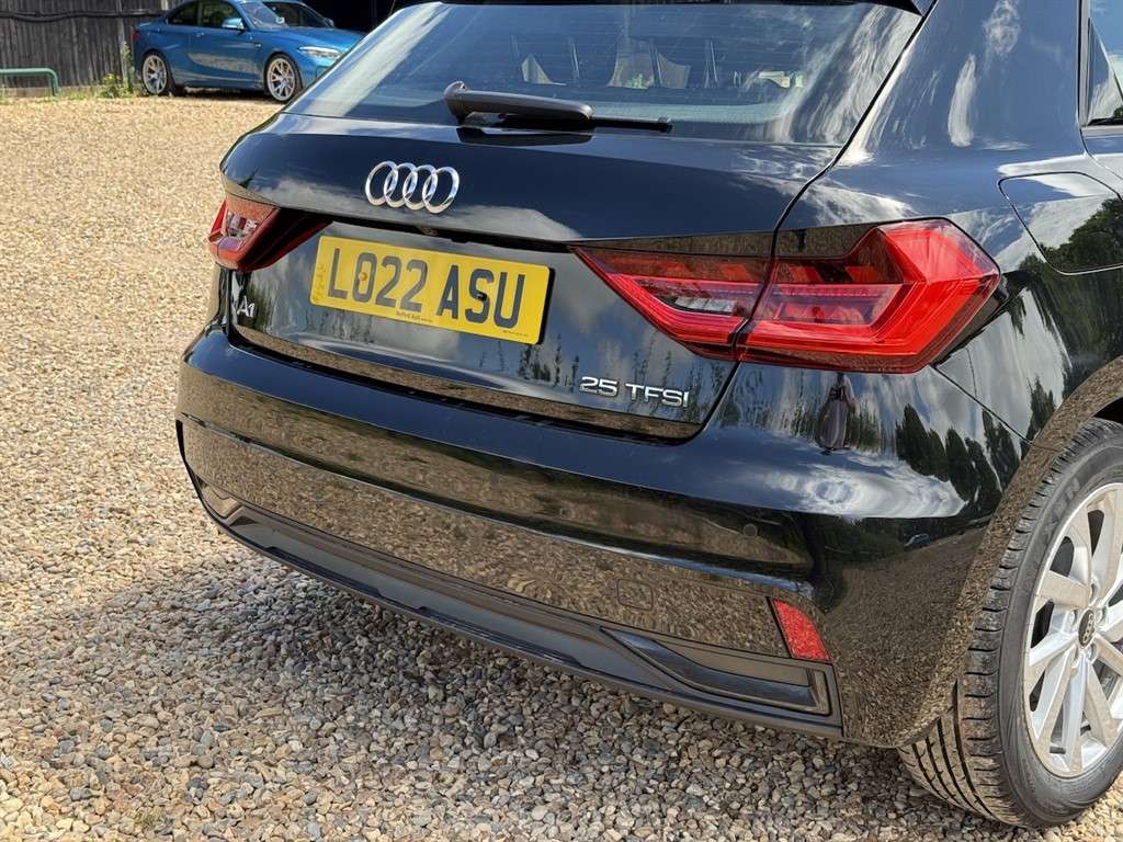 2022 AUDI A1 2022 AUDI A1