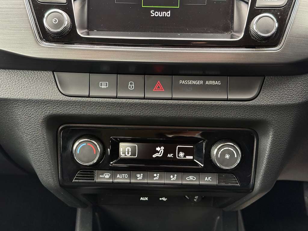 2015 SKODA FABIA 2015 SKODA FABIA