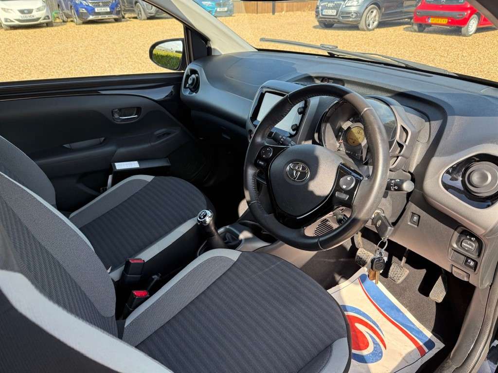 2018 TOYOTA AYGO 2018 TOYOTA AYGO