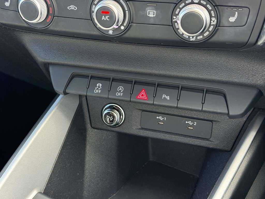 2022 AUDI A1 2022 AUDI A1