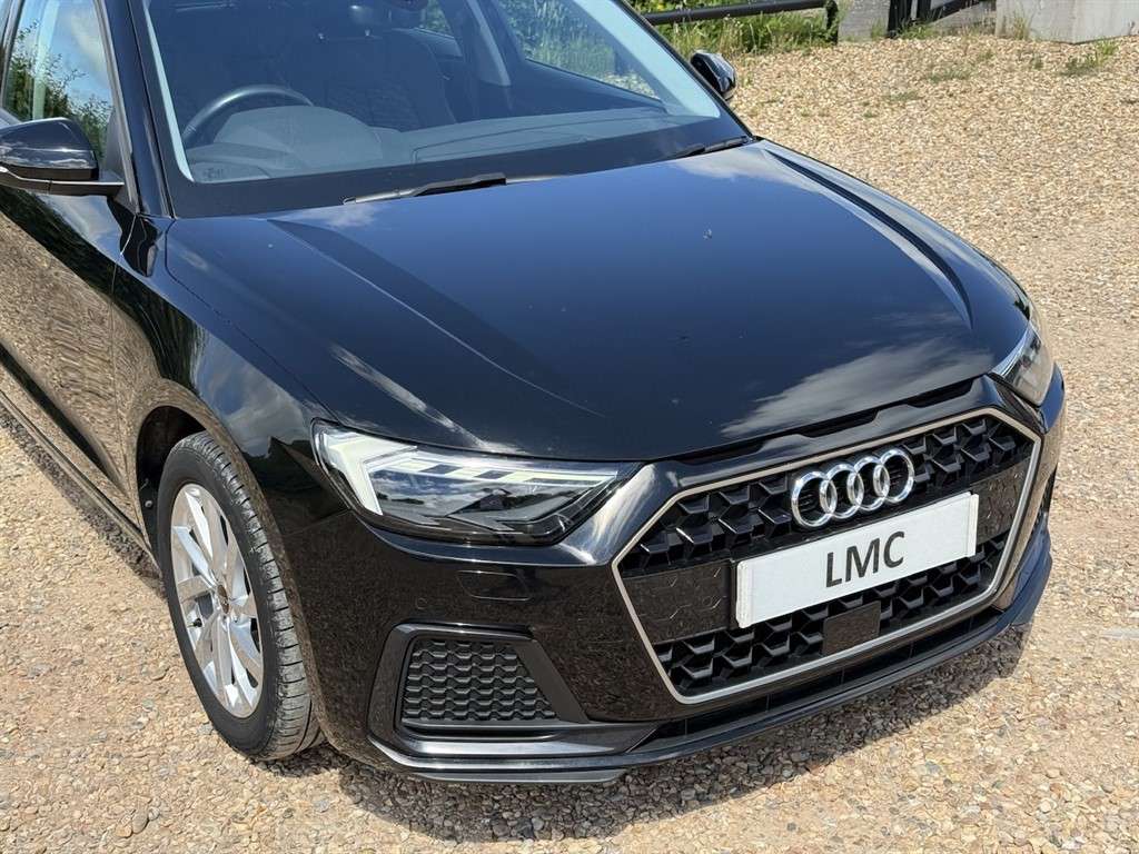 A 2022 AUDI A1 1.0 TFSI 25 Sport Sportback 5dr Petrol Manual Euro A 2022 AUDI A1 1.0 TFSI 25 Sport Sportback 5dr Petrol Manual Euro