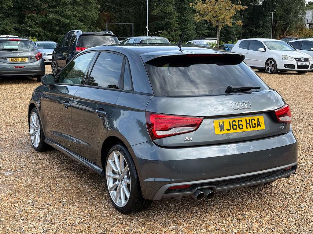 2016 AUDI A1 2016 AUDI A1