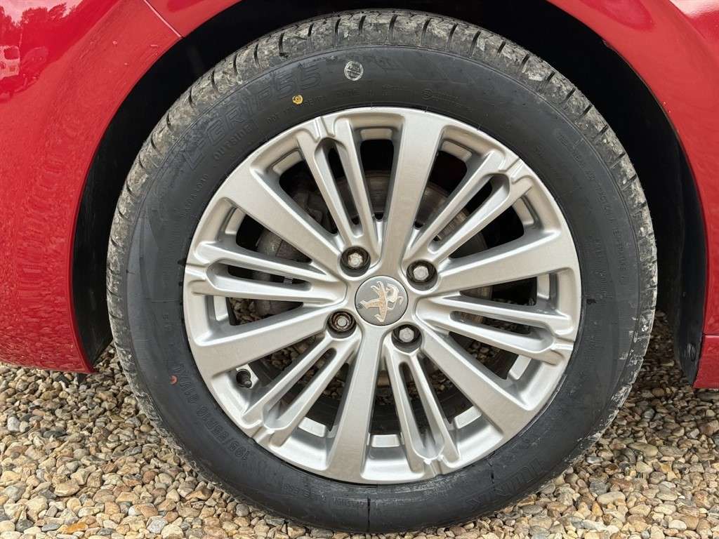 2016 PEUGEOT 208 2016 PEUGEOT 208