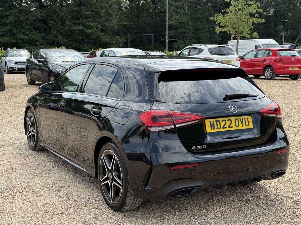 2022 MERCEDES A180 2022 MERCEDES A180
