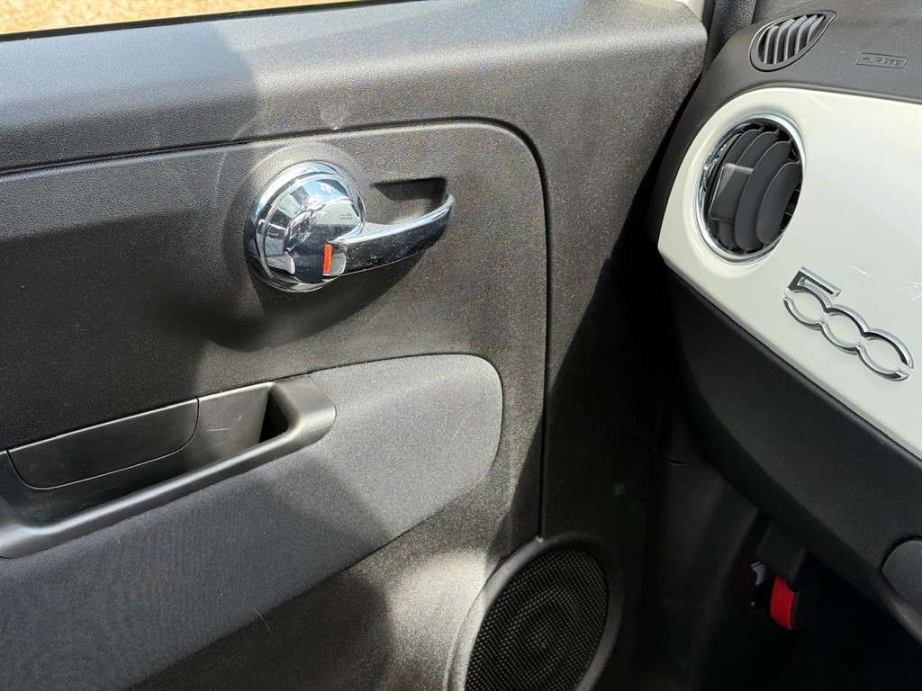 2021 FIAT 500 2021 FIAT 500